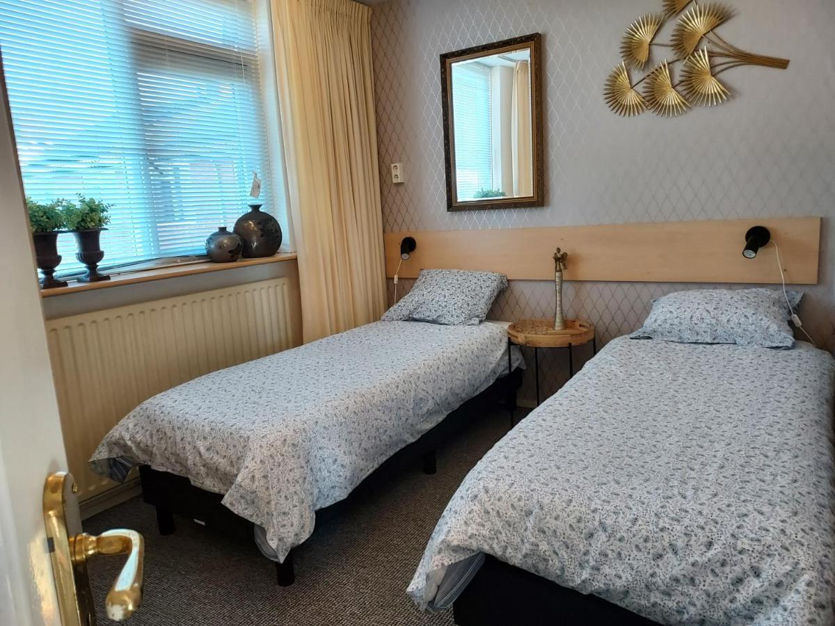 Familie Postma B&B Anjum Экстерьер фото